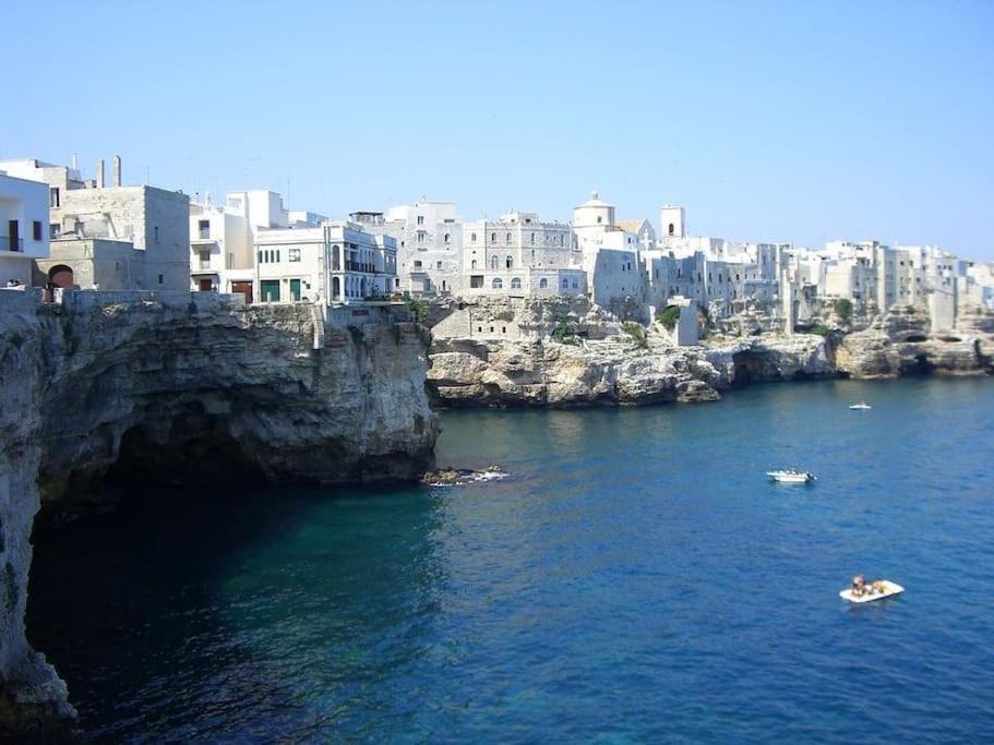 La Casa Di Gio Con Terrazzino Panoramico Appartement Polignano a Mare Buitenkant foto